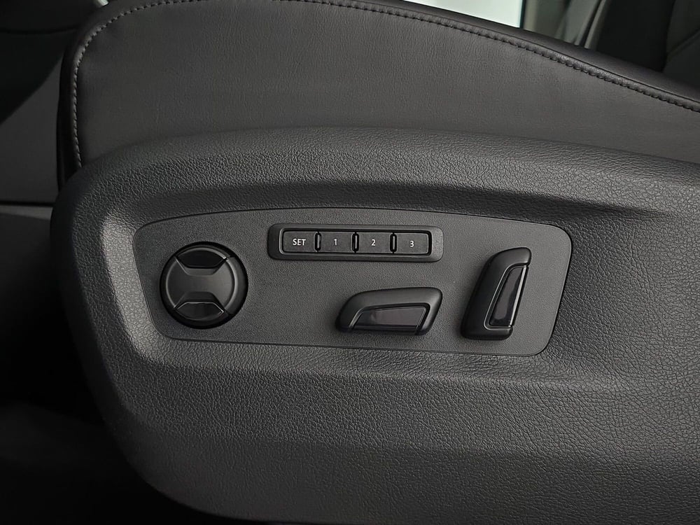 Volkswagen Multivan usata a Alessandria (17)