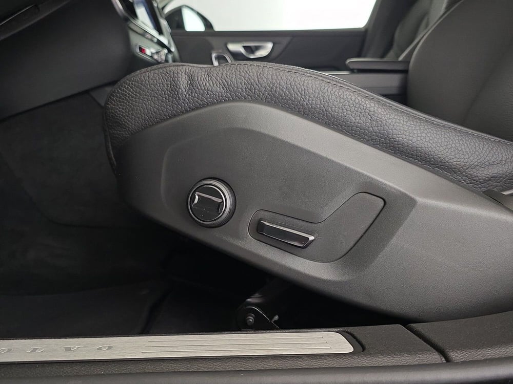 Volvo V60 Cross Country usata a Alessandria (17)
