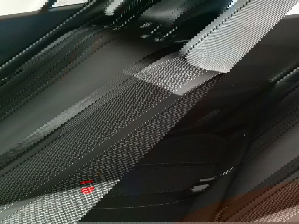 Peugeot 2008 usata a Taranto (10)