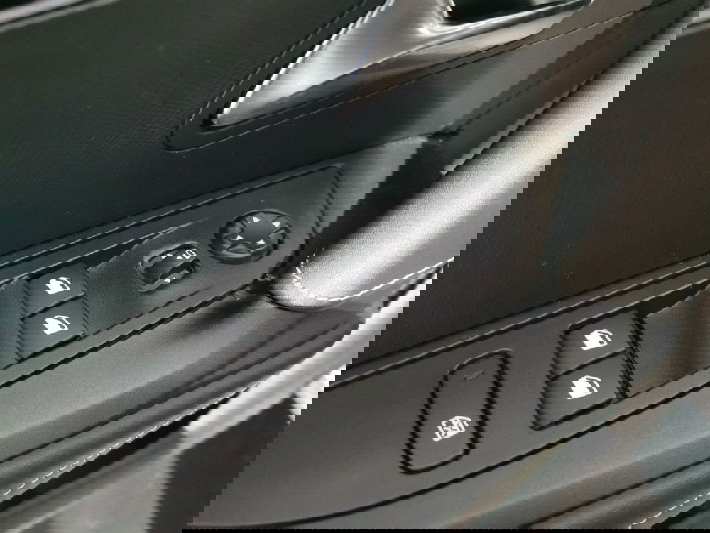 Peugeot 2008 usata a Taranto (16)