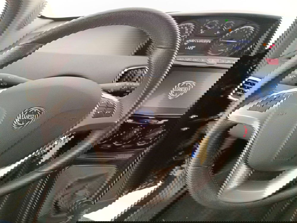 Lancia Ypsilon usata a Treviso (13)