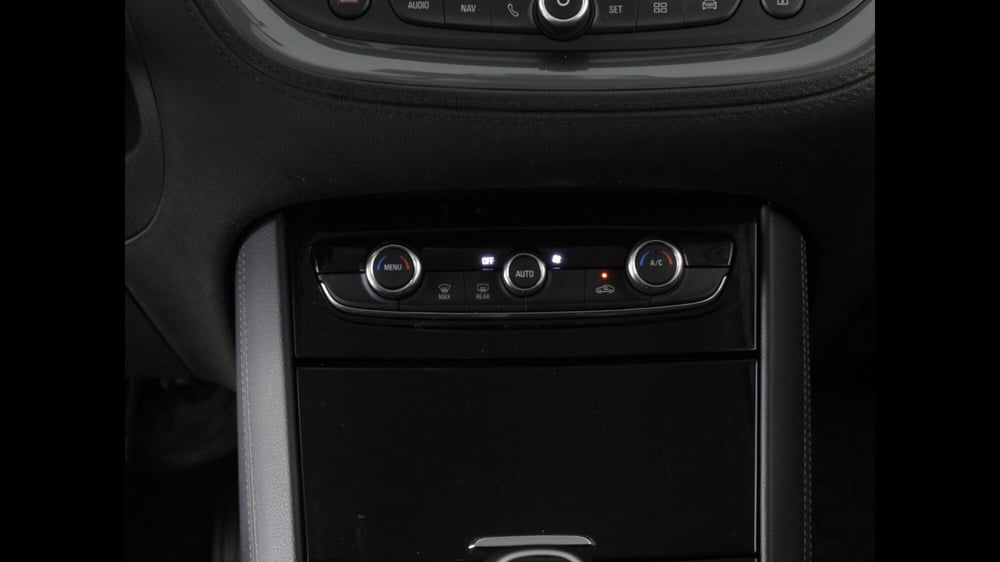 Opel Grandland X usata a Palermo (16)
