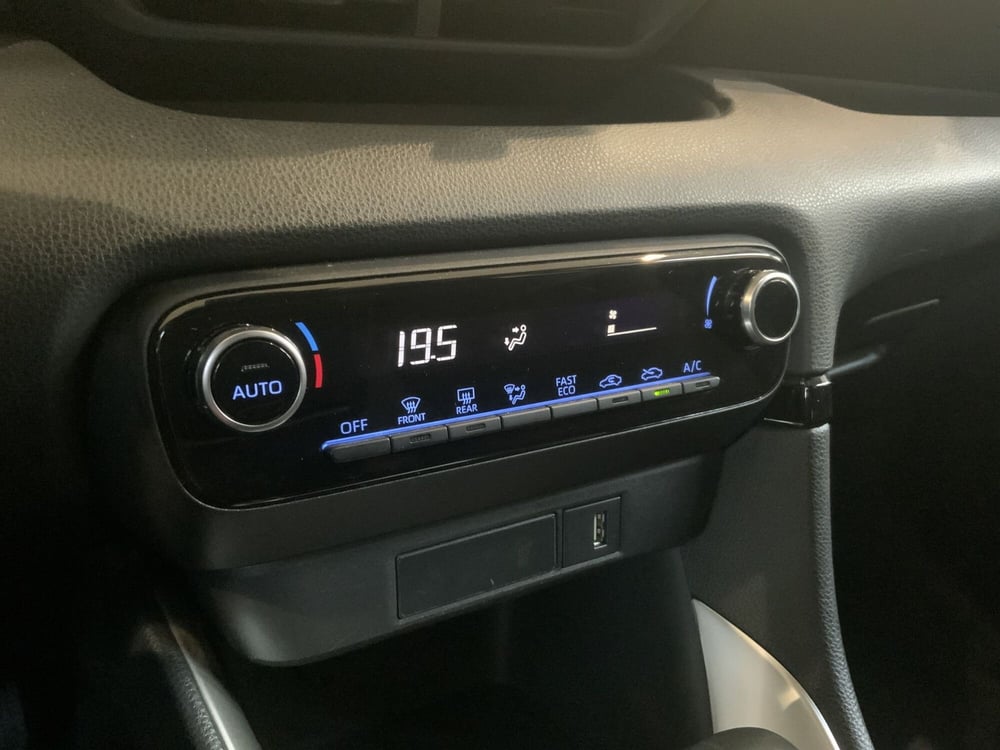 Toyota Yaris usata a Vercelli (7)