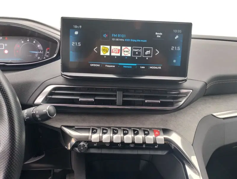Peugeot 3008 usata a Novara (18)