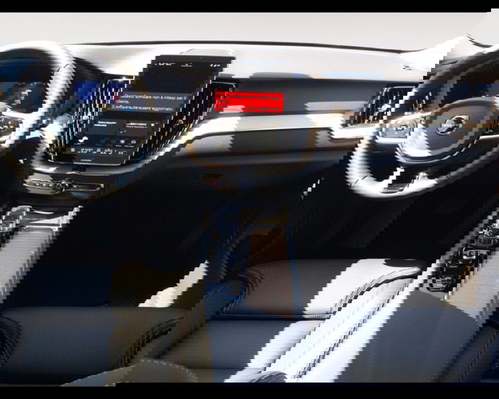 Volvo XC60 nuova a Ravenna (10)