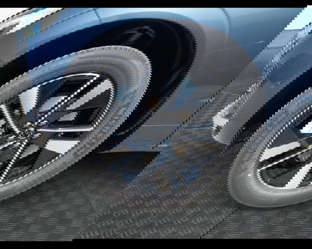 Volvo XC60 nuova a Ravenna (14)