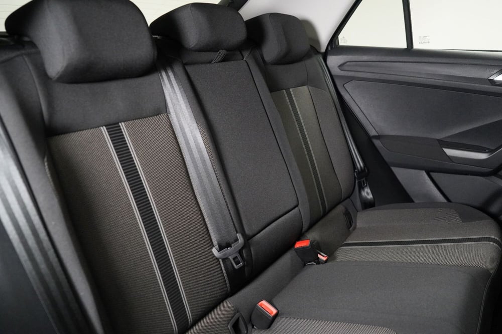 Volkswagen T-Cross usata a Varese (10)