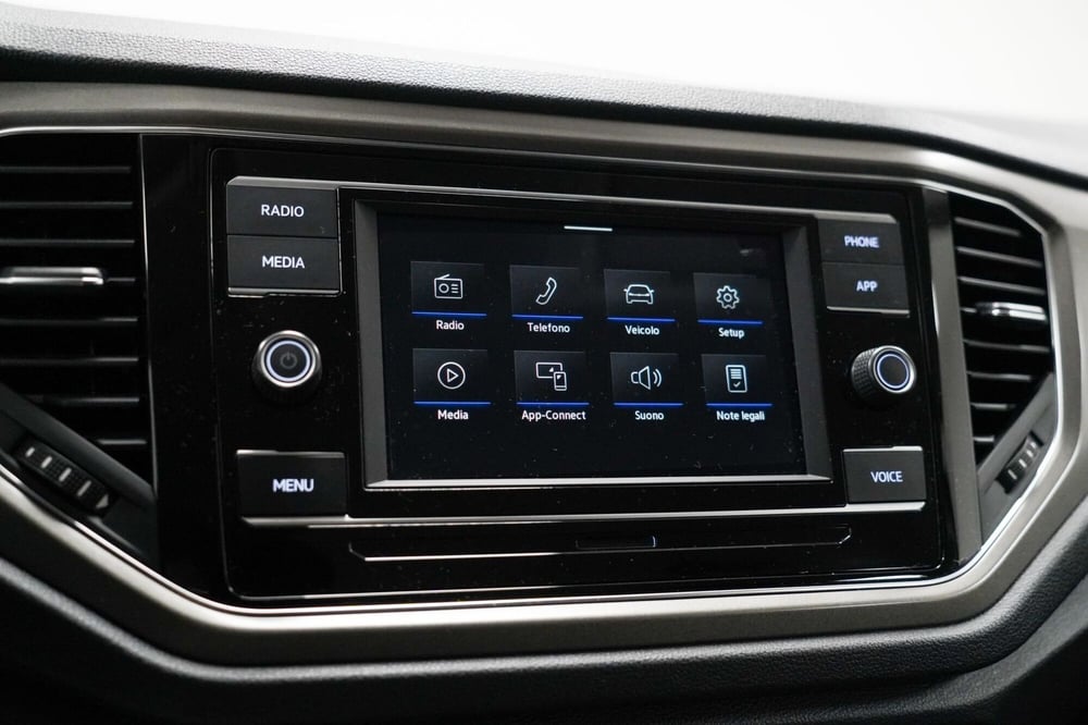 Volkswagen T-Cross usata a Varese (13)