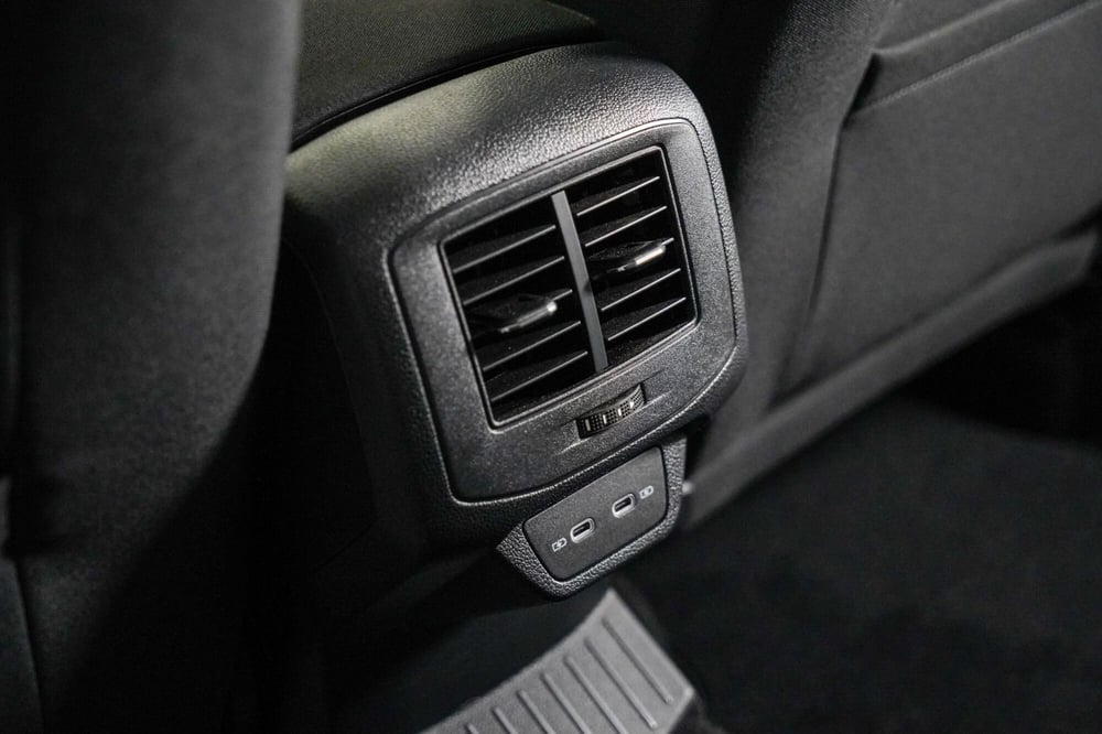 Volkswagen T-Cross usata a Varese (17)