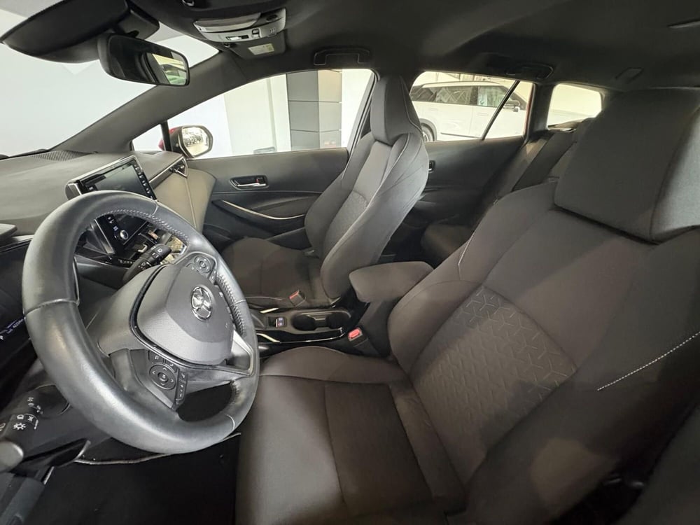 Toyota Corolla Touring Sports usata a Monza e Brianza (13)