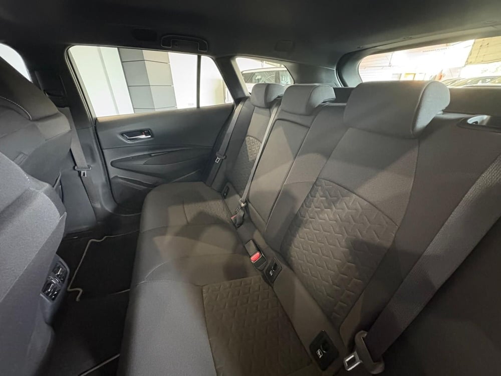 Toyota Corolla Touring Sports usata a Monza e Brianza (14)