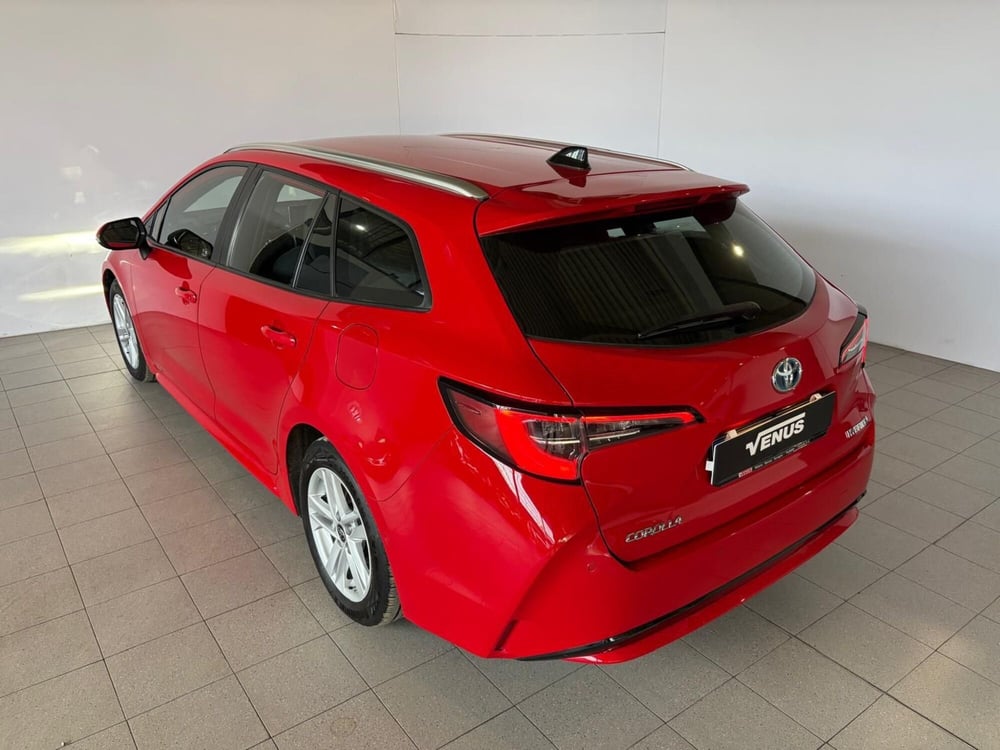 Toyota Corolla Touring Sports usata a Monza e Brianza (4)