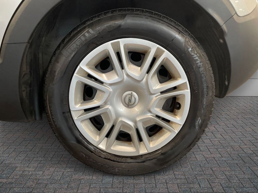 Opel Crossland X usata a Prato (6)