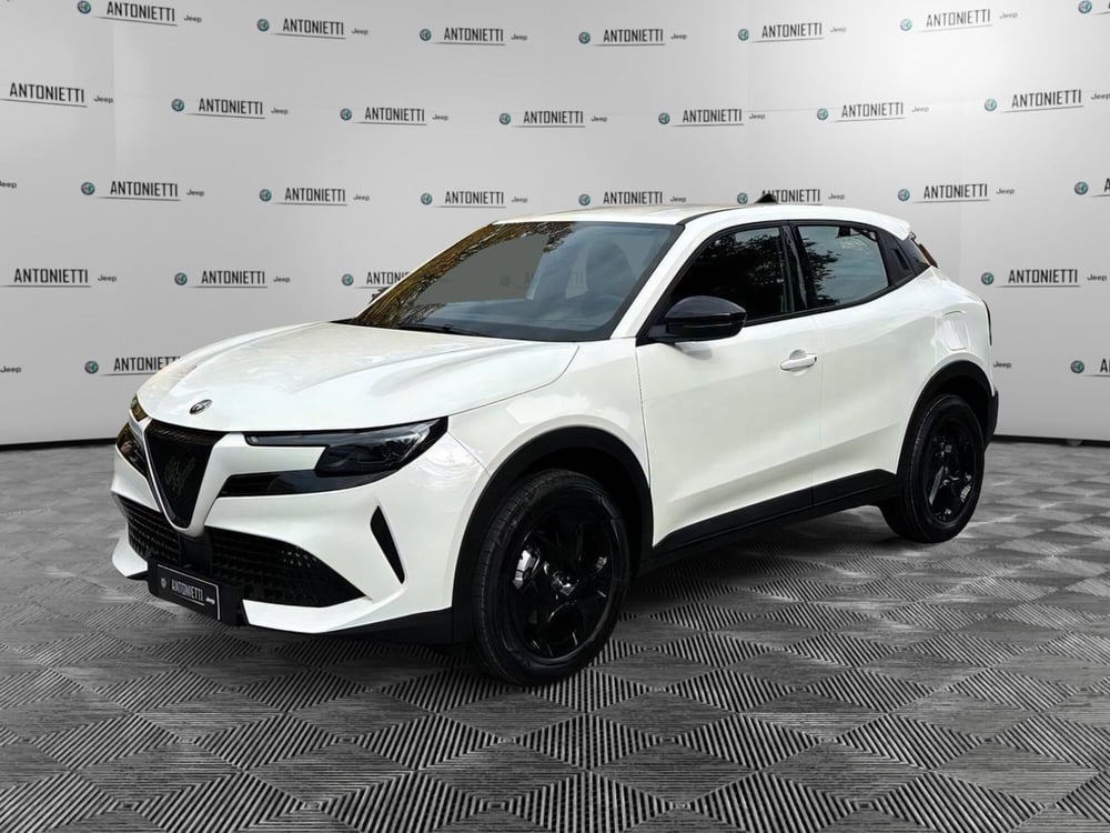 Alfa Romeo Junior nuova a Ancona