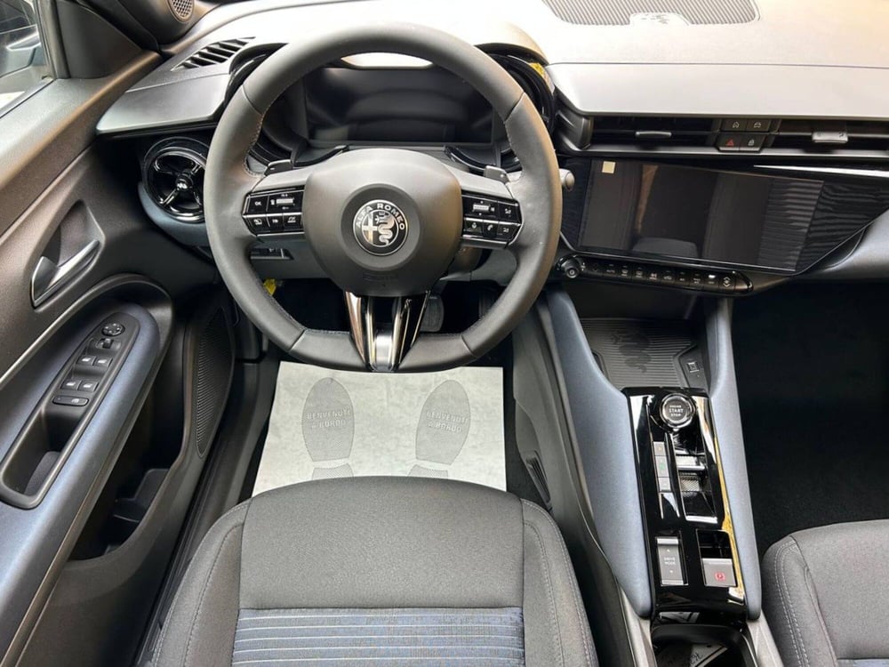 Alfa Romeo Junior nuova a Ancona (10)