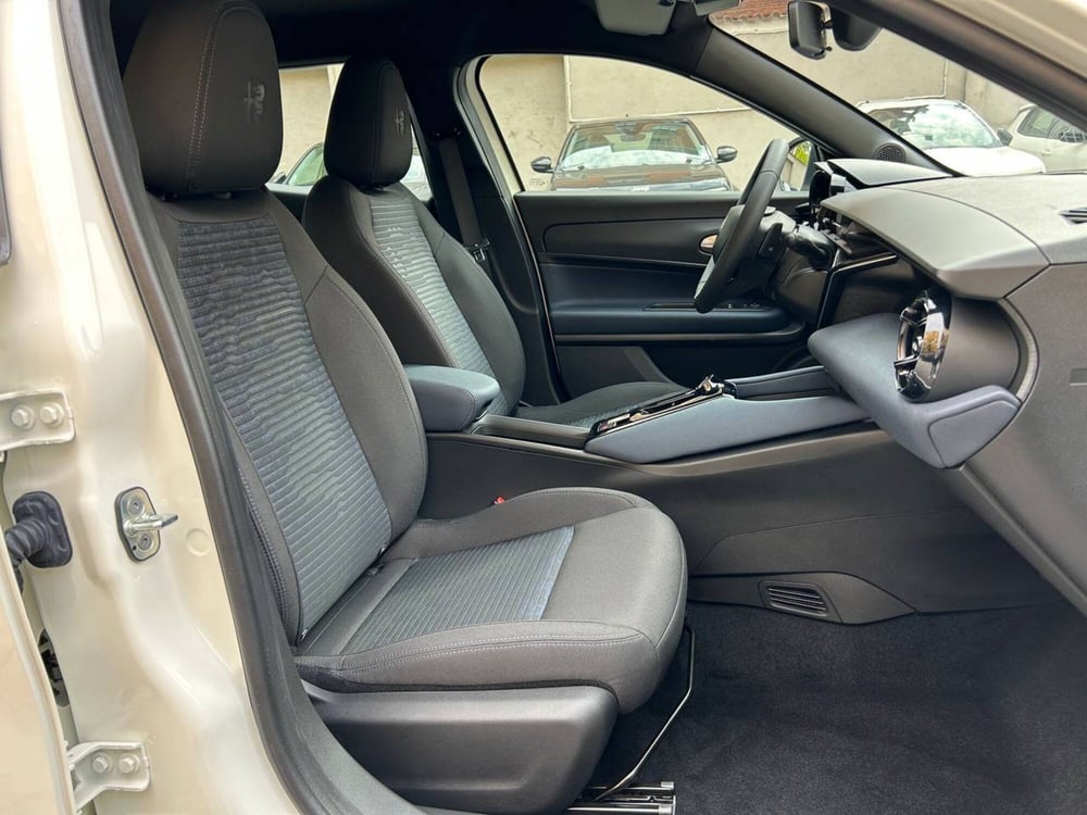 Alfa Romeo Junior nuova a Ancona (13)