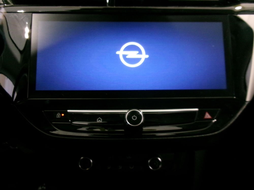 Opel Corsa nuova a Venezia (12)