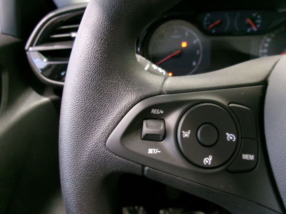 Opel Corsa nuova a Venezia (15)