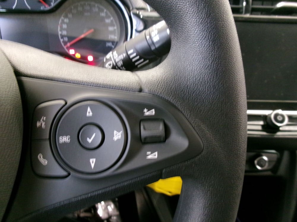Opel Corsa nuova a Venezia (16)