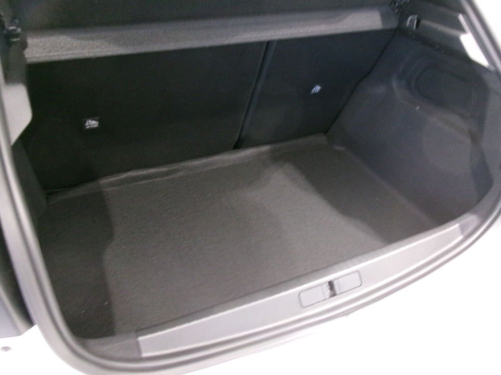 Opel Corsa nuova a Venezia (19)
