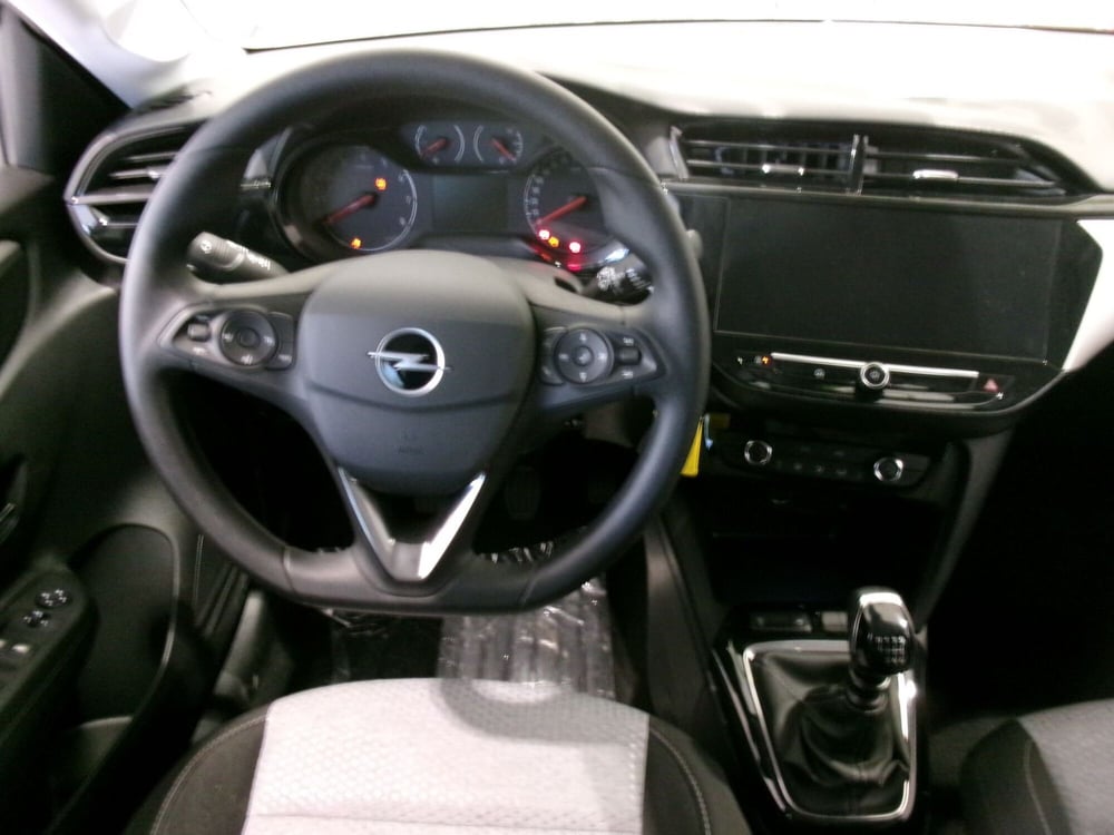 Opel Corsa nuova a Venezia (9)