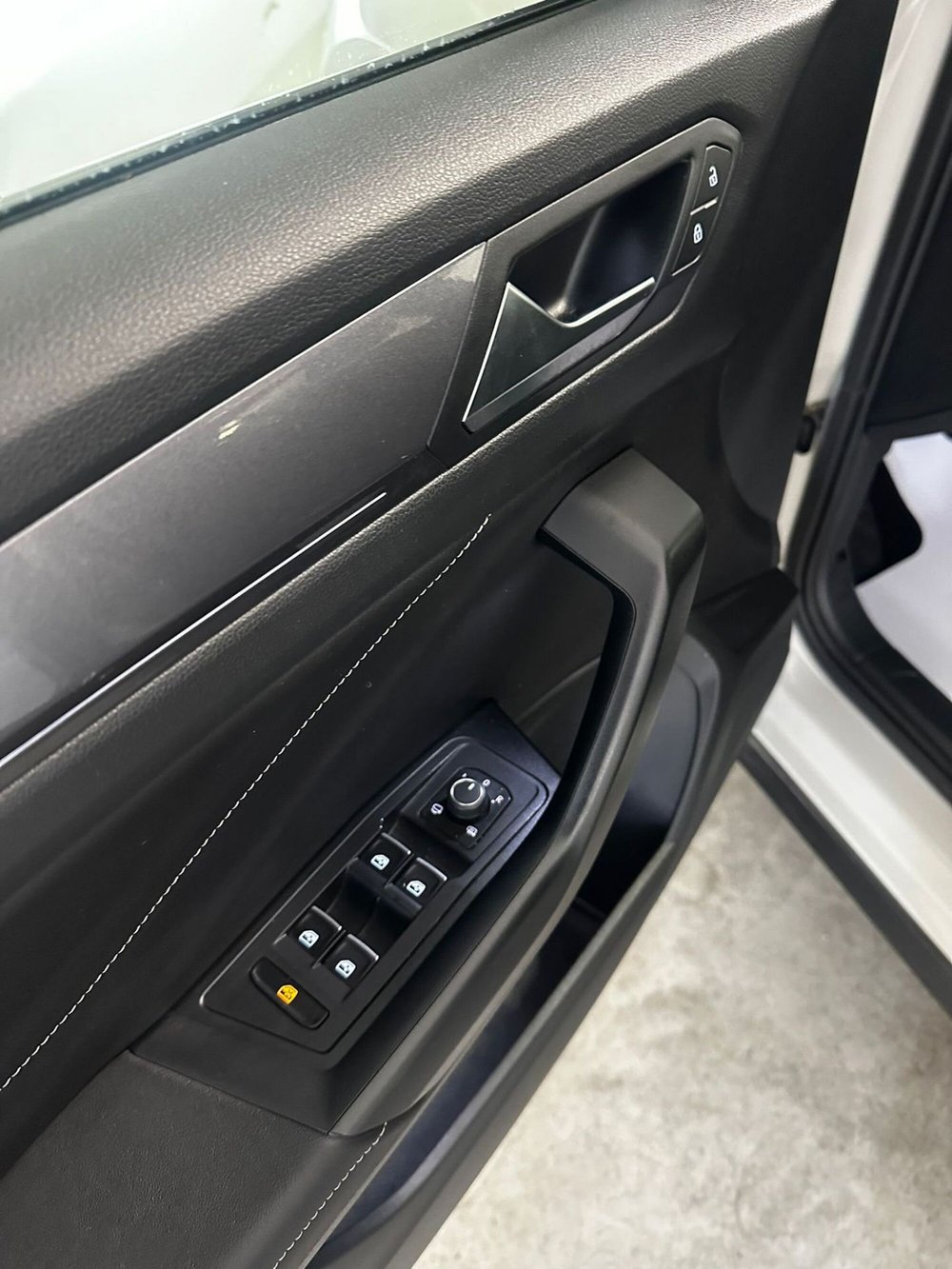 Volkswagen T-Roc usata a L'Aquila (10)