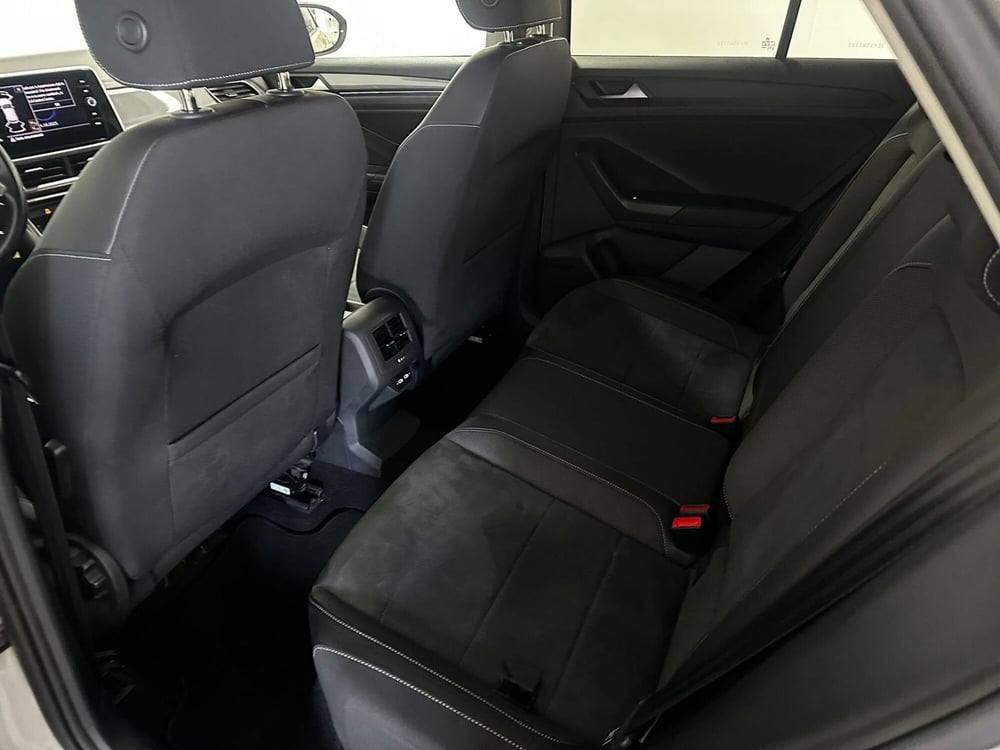 Volkswagen T-Roc usata a L'Aquila (12)