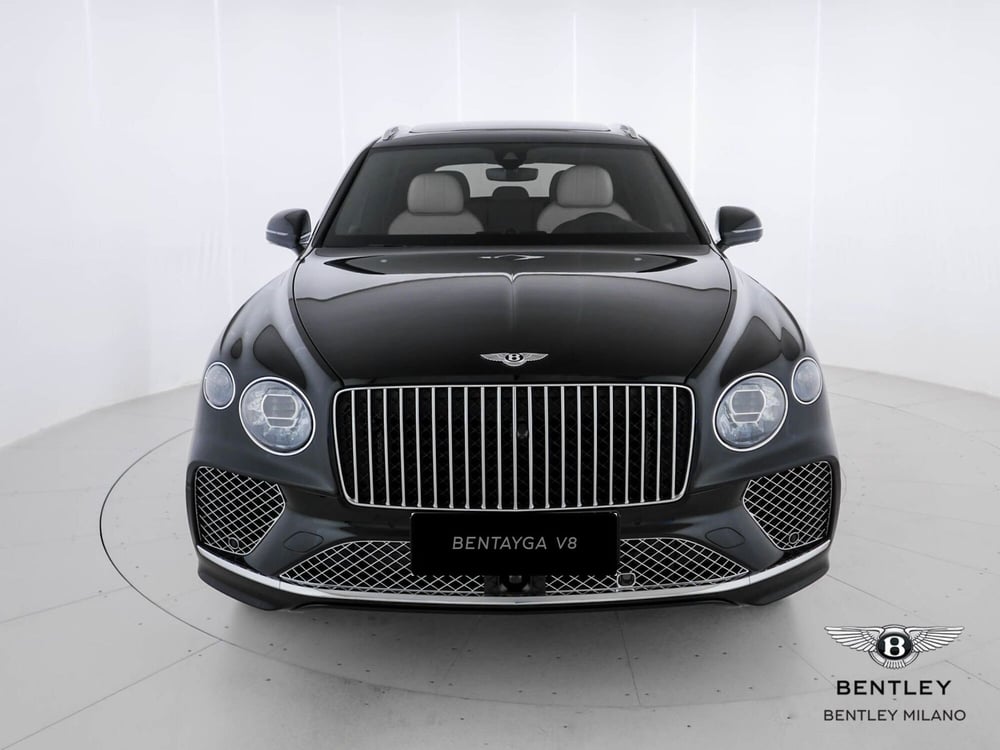 Bentley Bentayga usata a Milano (2)