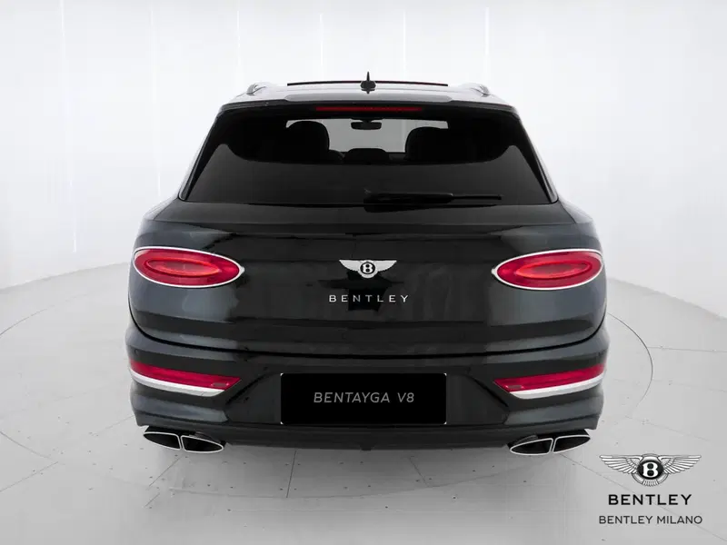 Bentley Bentayga usata a Milano (4)