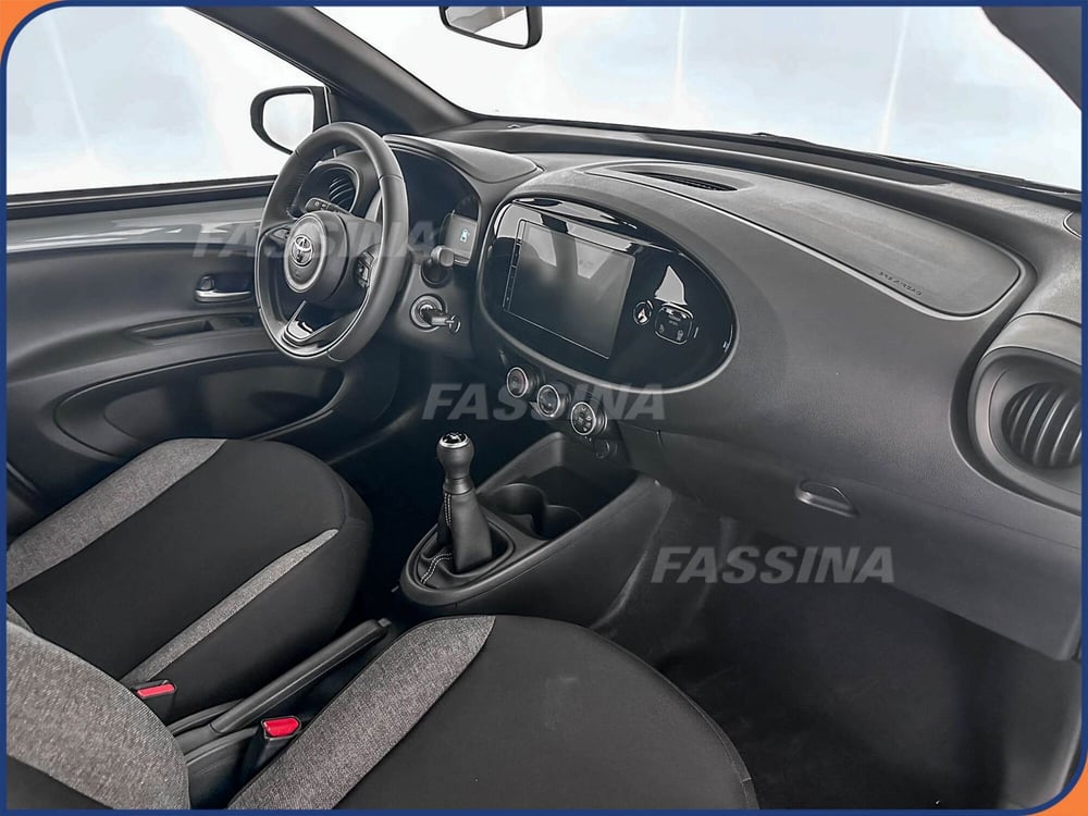 Toyota Aygo X nuova a Milano (12)