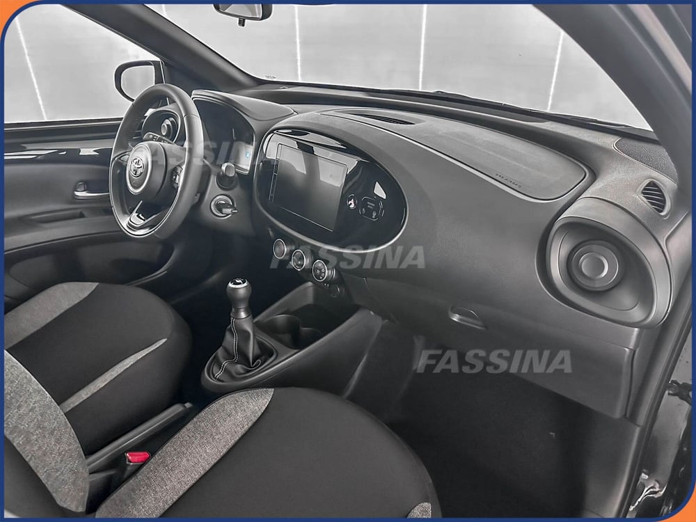 Toyota Aygo X nuova a Milano (12)