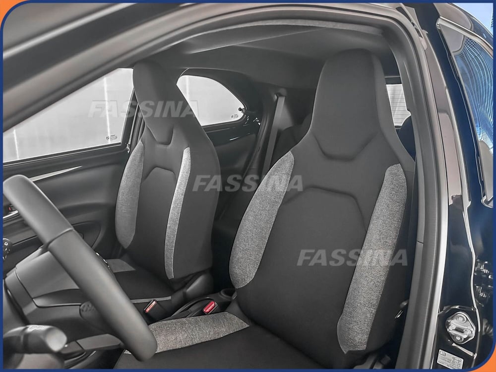Toyota Aygo X nuova a Milano (8)