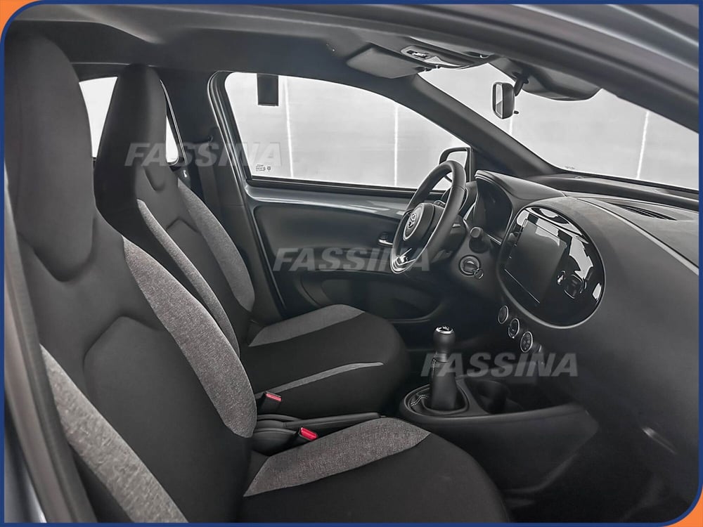 Toyota Aygo X nuova a Milano (13)