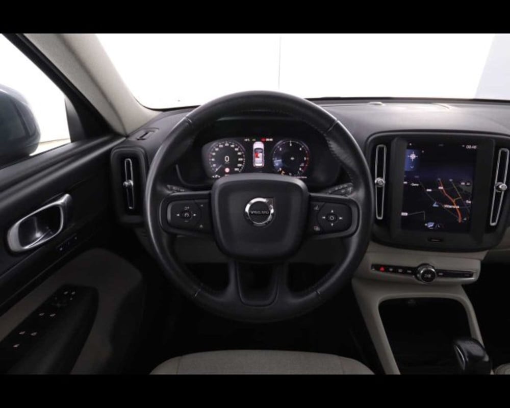 Volvo XC40 usata a Bologna (13)