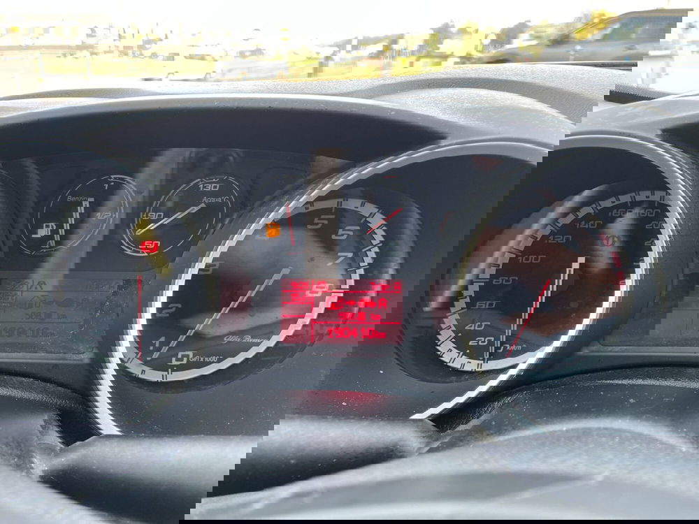 Alfa Romeo Giulietta usata a Parma (13)