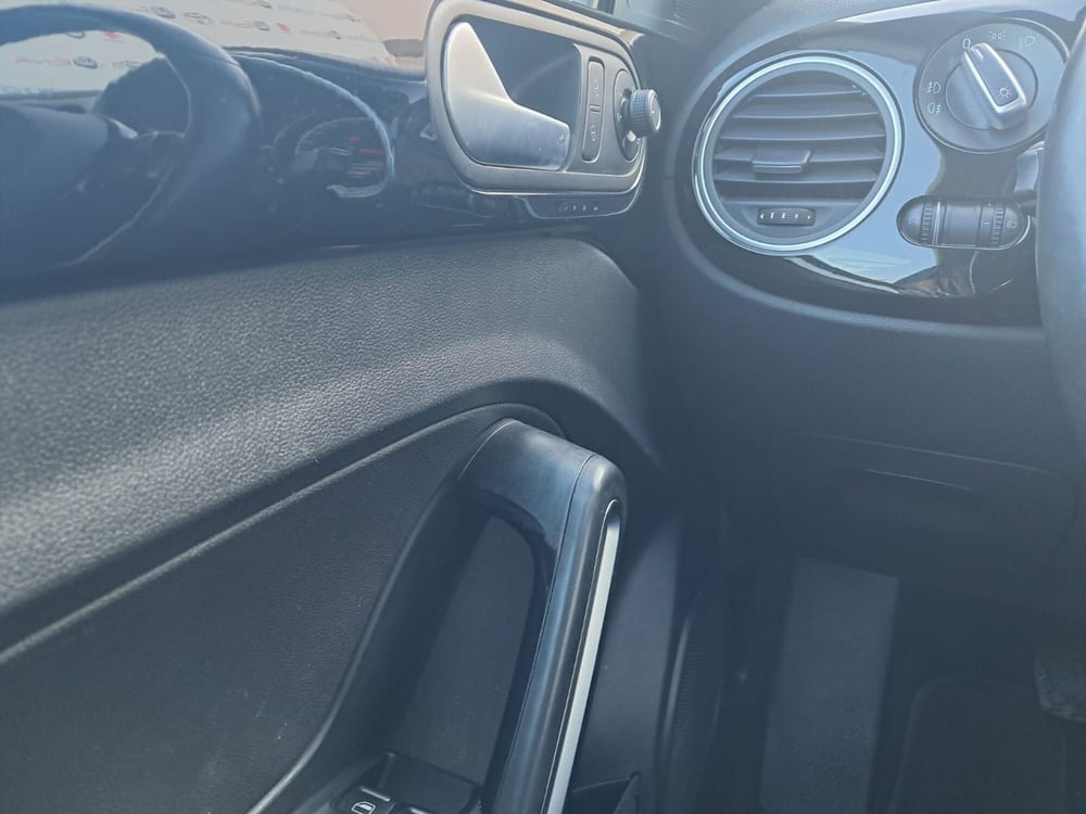 Volkswagen Maggiolino usata a Cagliari (17)