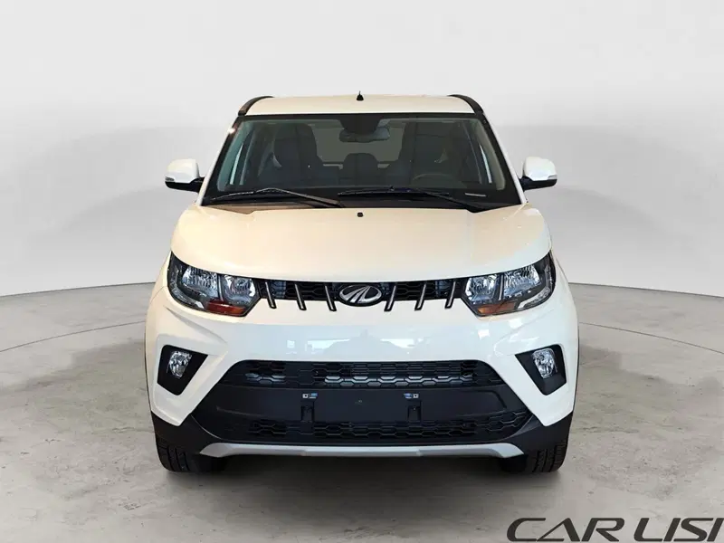 Mahindra KUV100 nuova a Foggia