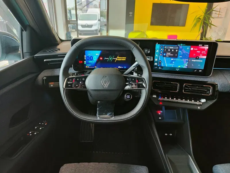 Renault Scenic E-Tech Electric nuova a Torino (13)