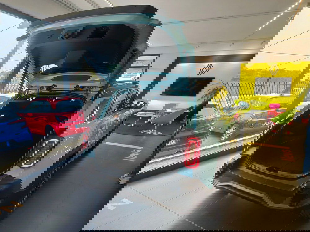 Renault Scenic E-Tech Electric nuova a Torino (16)