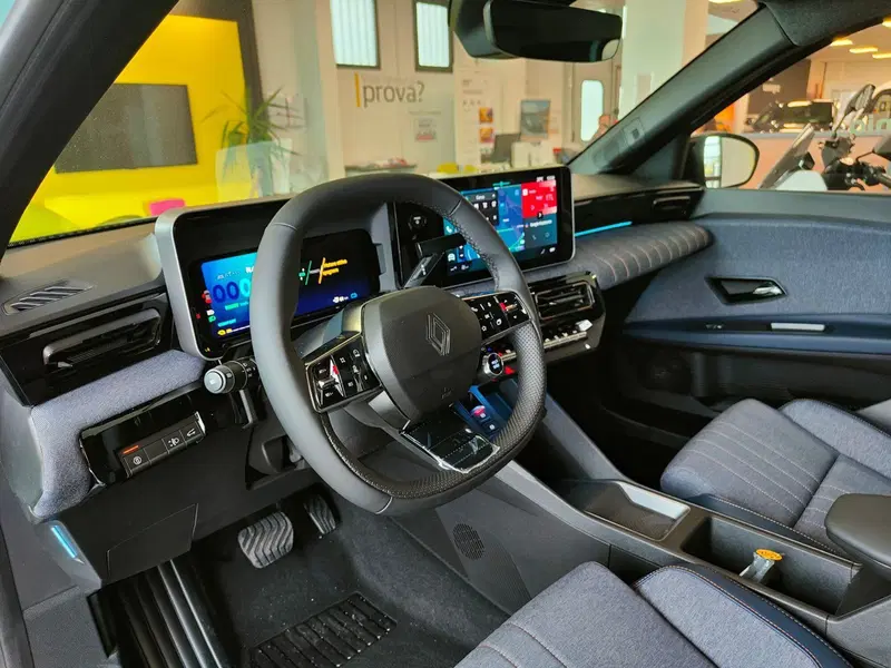 Renault Scenic E-Tech Electric nuova a Torino (9)