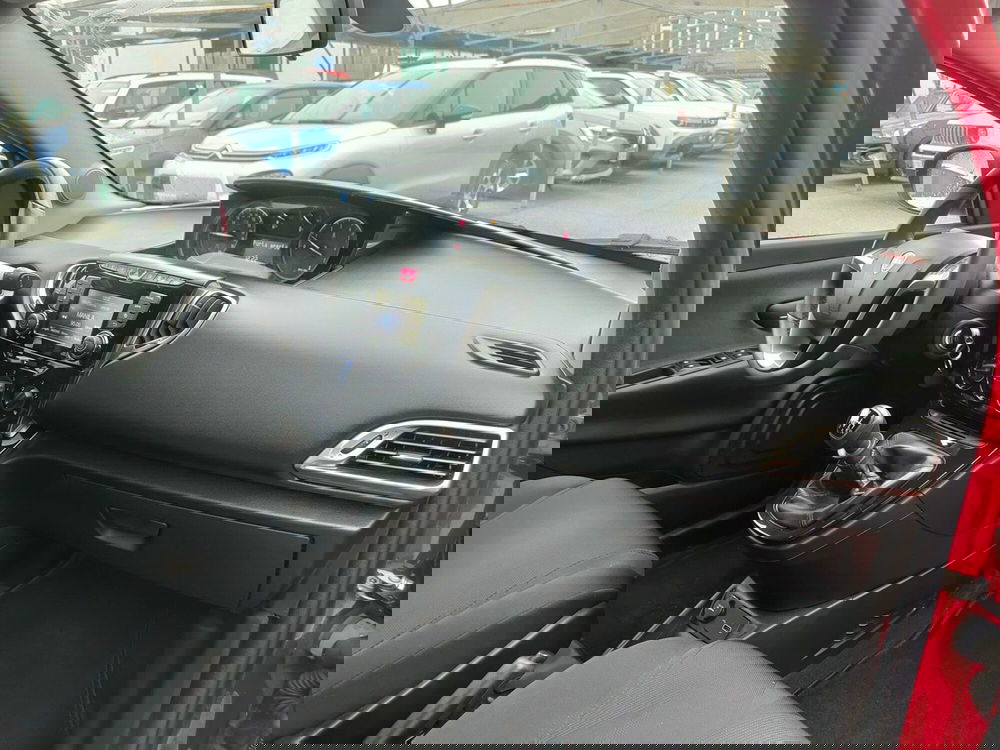 Lancia Ypsilon usata a Torino (19)