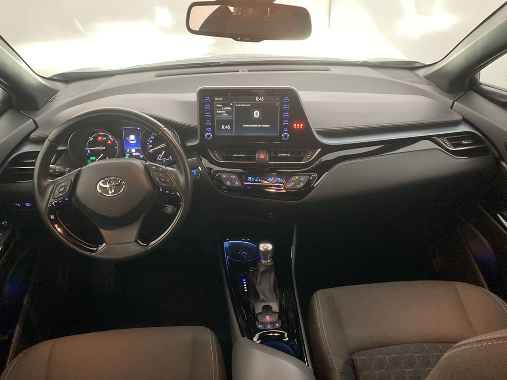 Toyota Toyota C-HR usata a Barletta-Andria-Trani (16)