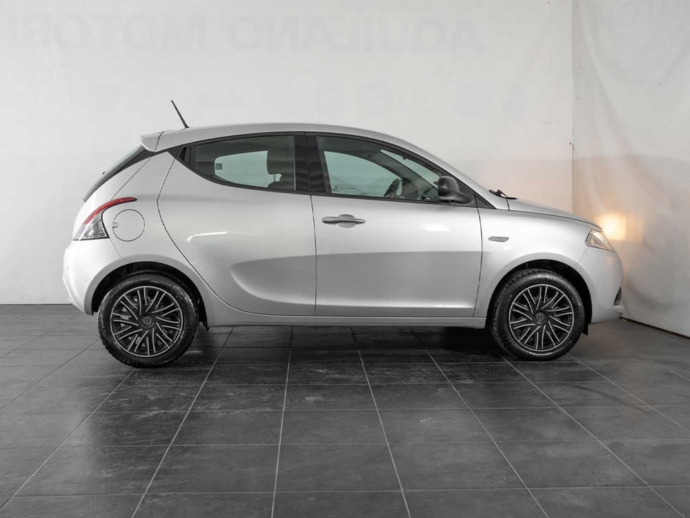 Lancia Ypsilon usata a Foggia (13)