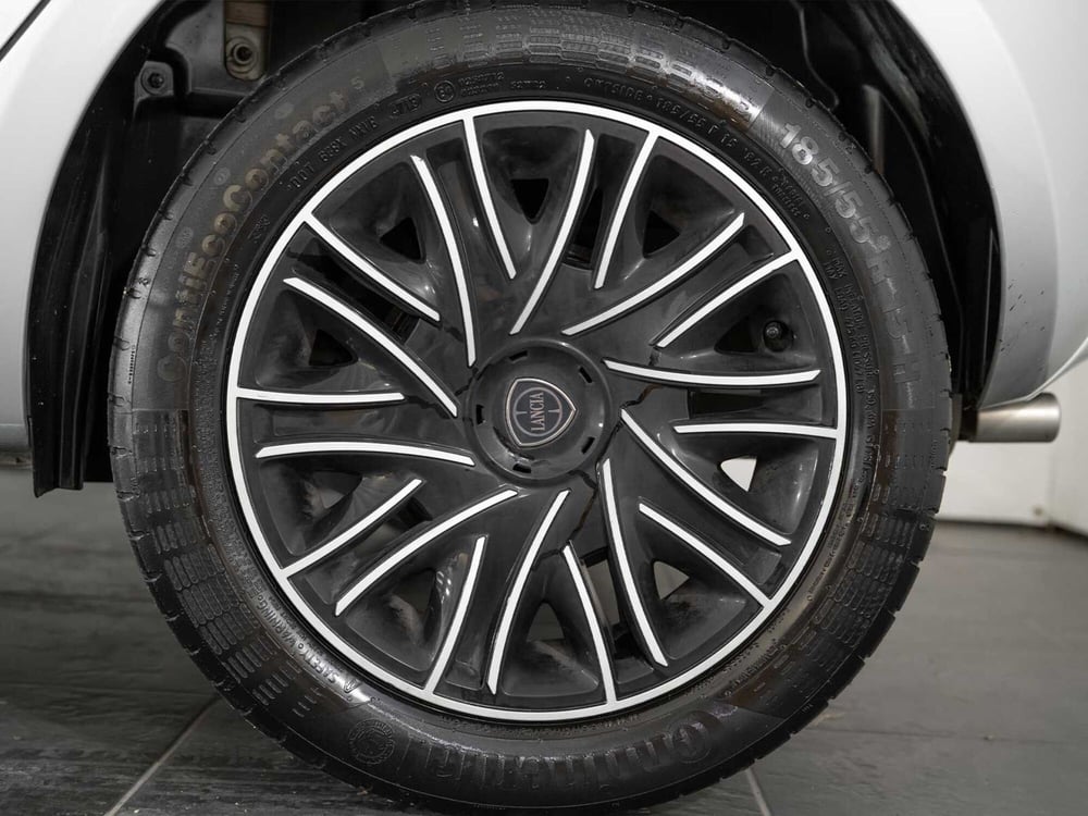 Lancia Ypsilon usata a Foggia (14)