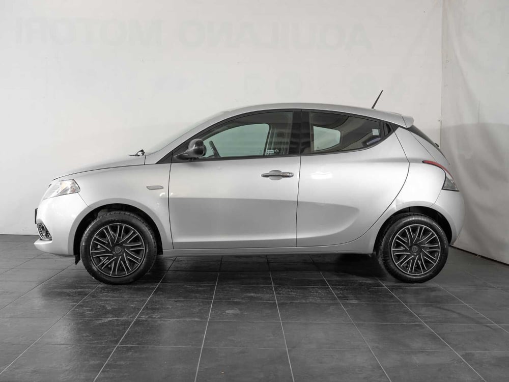 Lancia Ypsilon usata a Foggia (2)