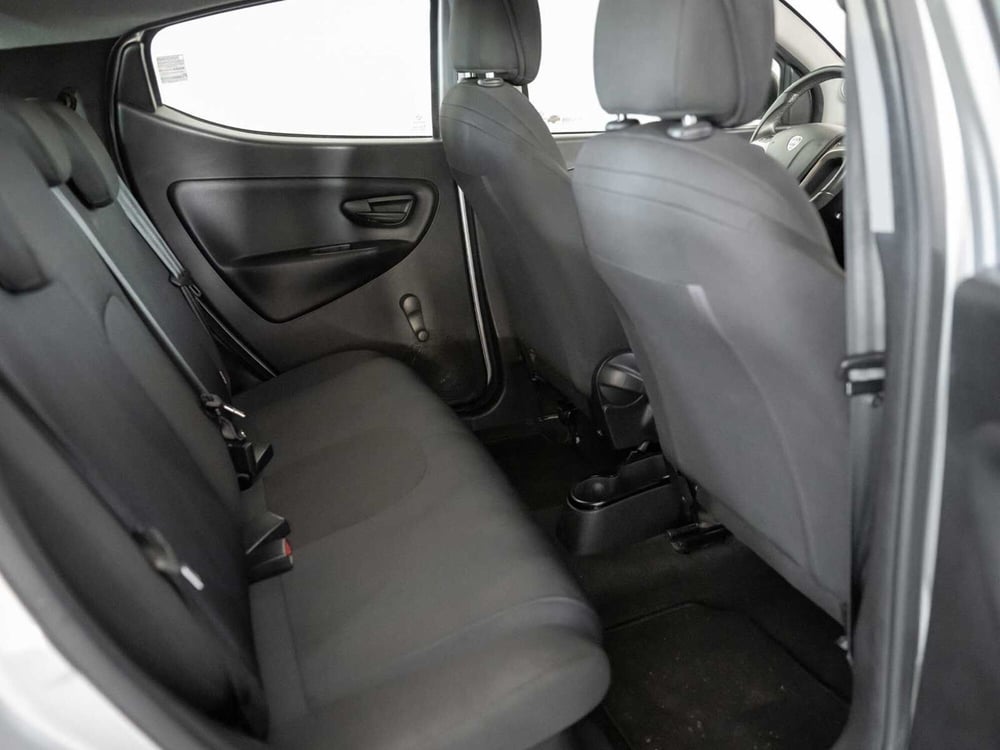 Lancia Ypsilon usata a Foggia (7)