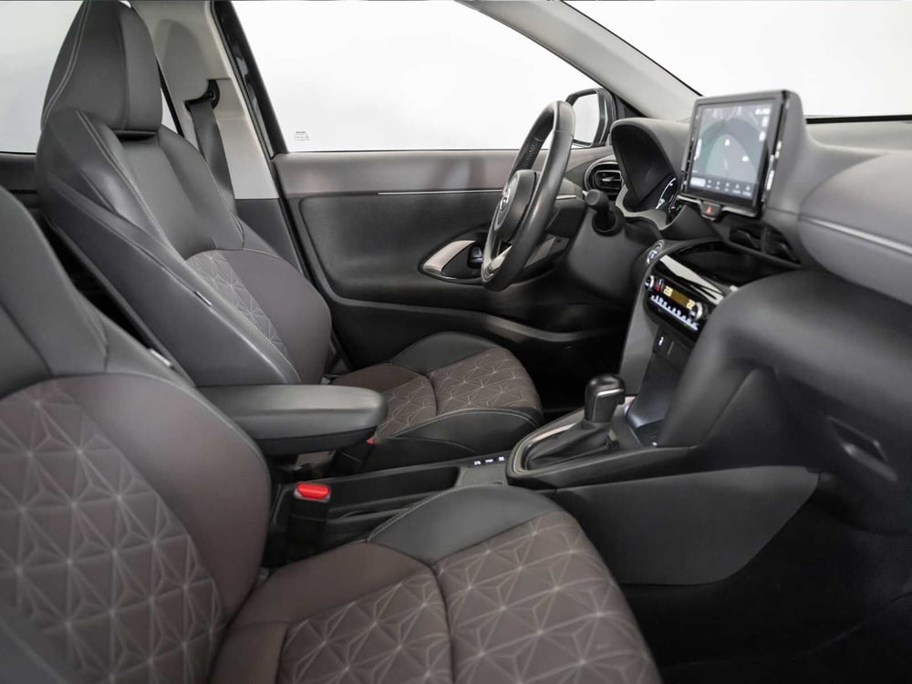 Toyota Yaris Cross usata a Foggia (7)