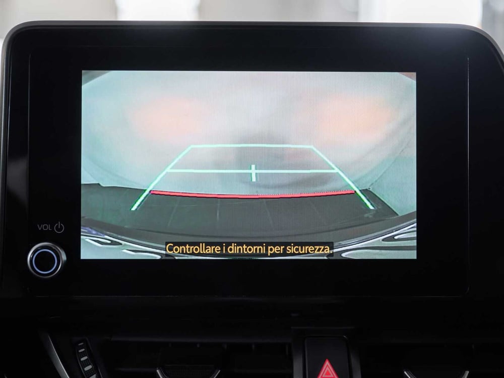 Toyota Toyota C-HR usata a Foggia (16)