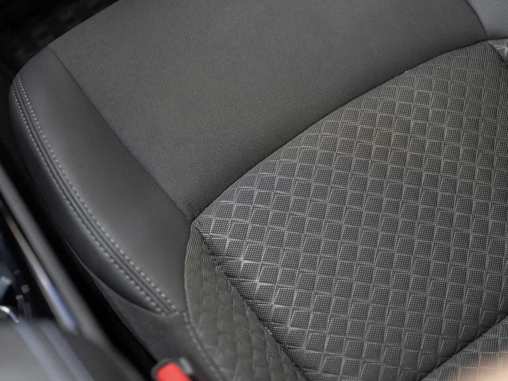 Toyota Toyota C-HR usata a Foggia (19)
