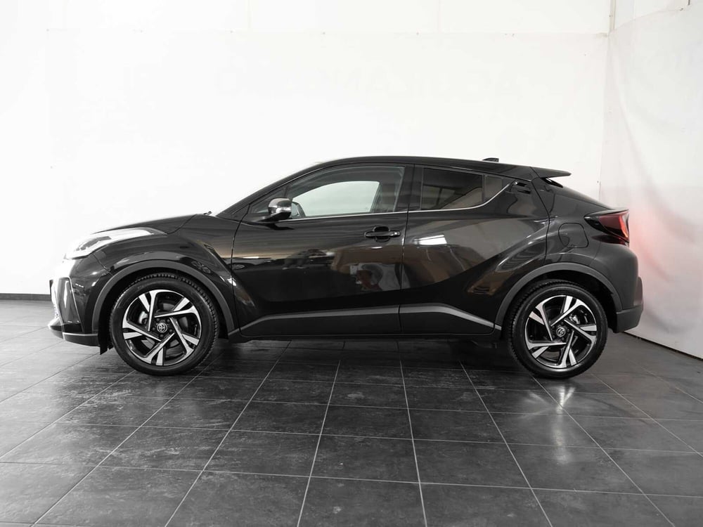 Toyota Toyota C-HR usata a Foggia (3)